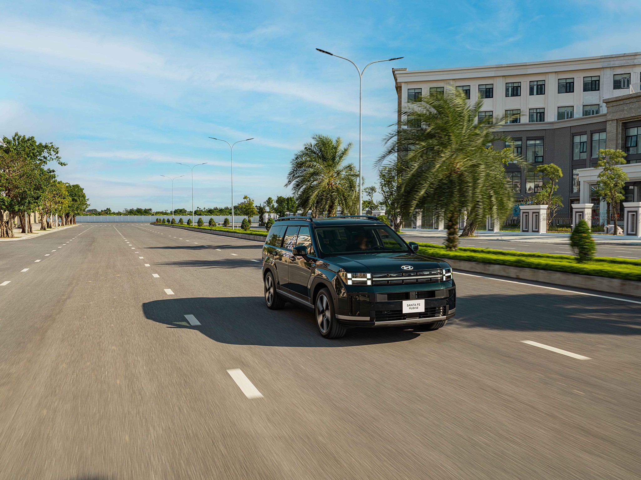 Hyundai Santa Fe Hybrid 2