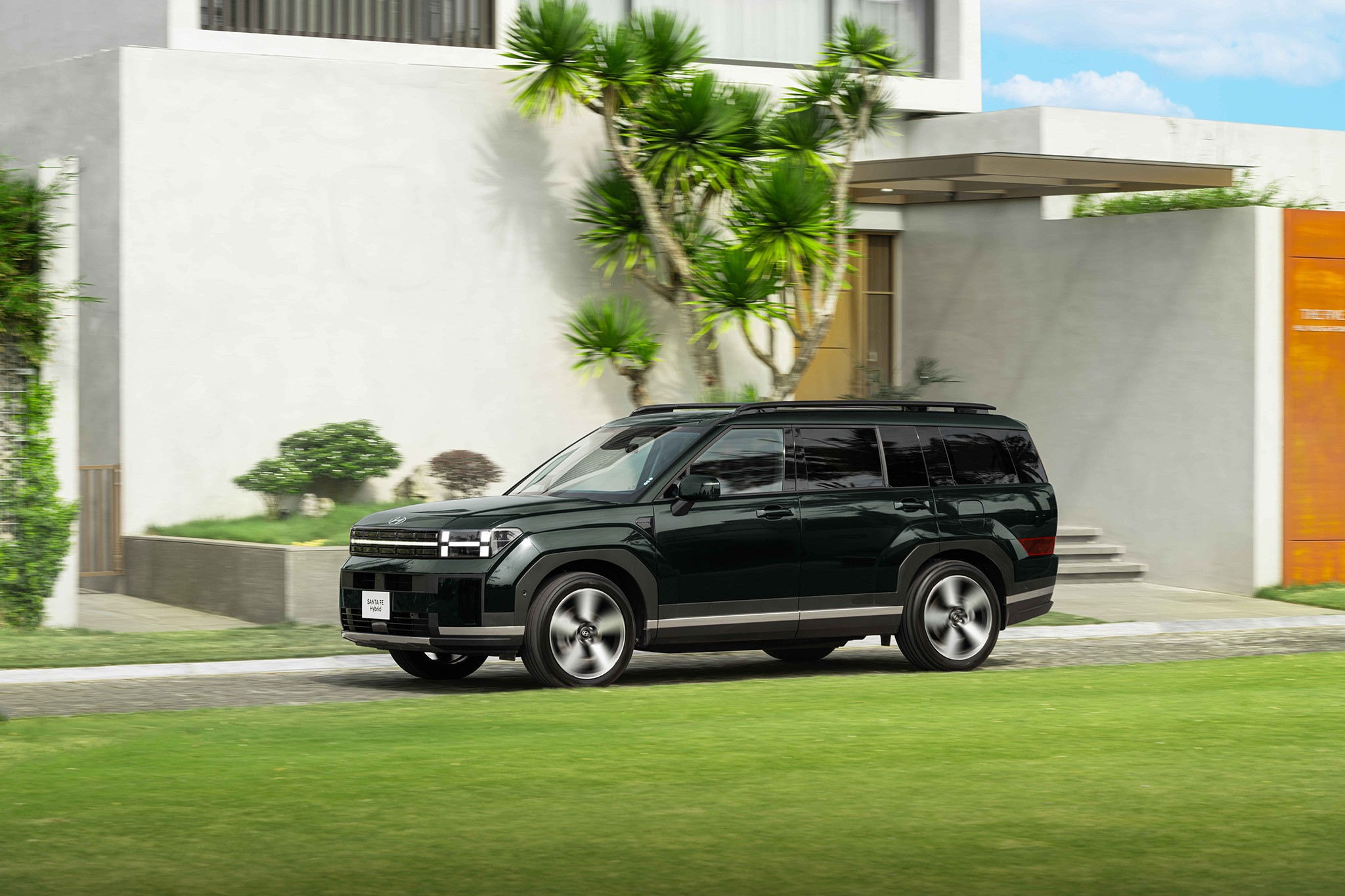 Hyundai Santa Fe Hybrid 5