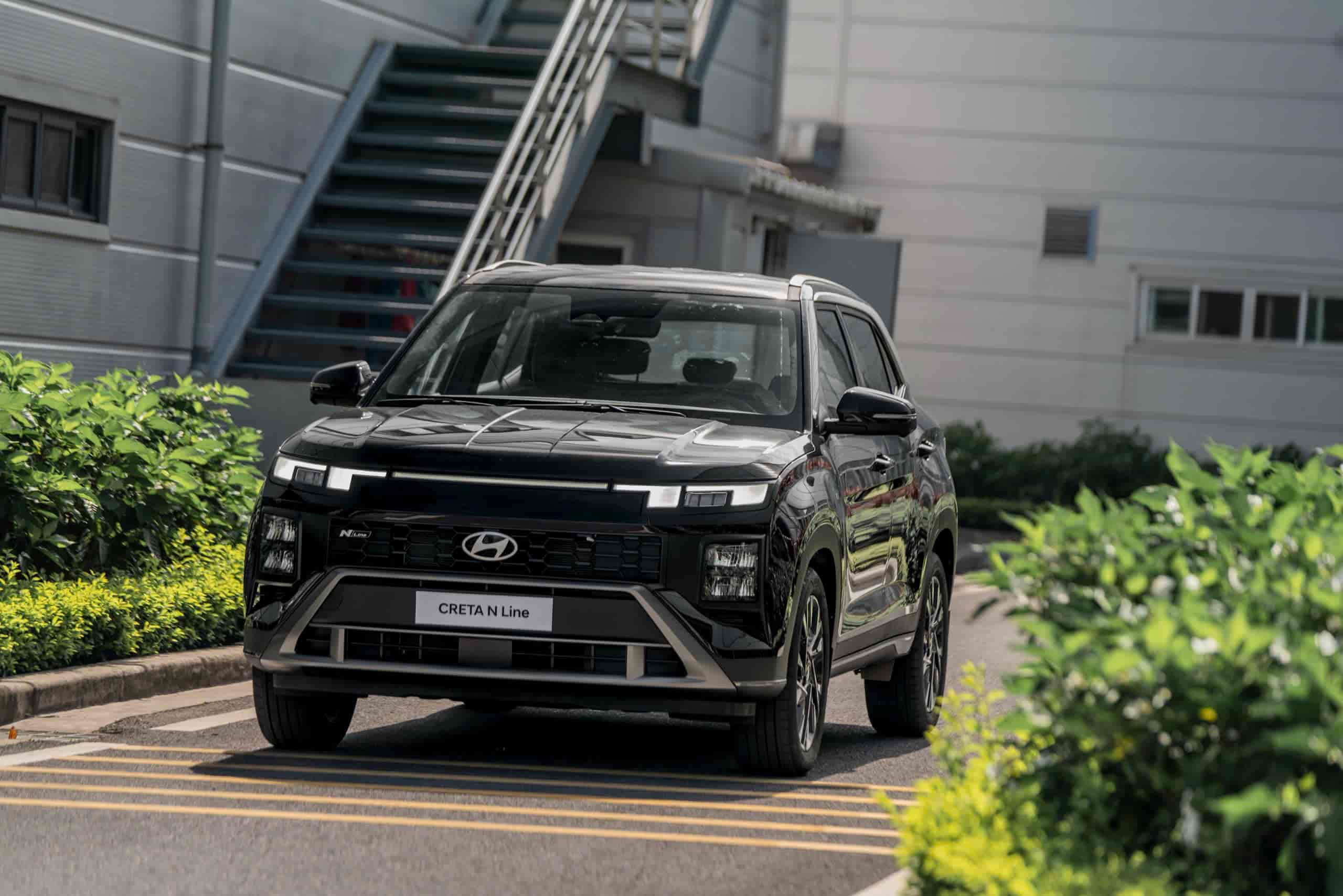 HYUNDAI CRETA – TÂM ĐIỂM CUỘC CHƠI: ƯU ĐÃI GIÁ CỰC SỐC CHỈ TRONG THÁNG 5! 2 z7746968477224 8daff22f947df6ee11632fc6f443a0dd